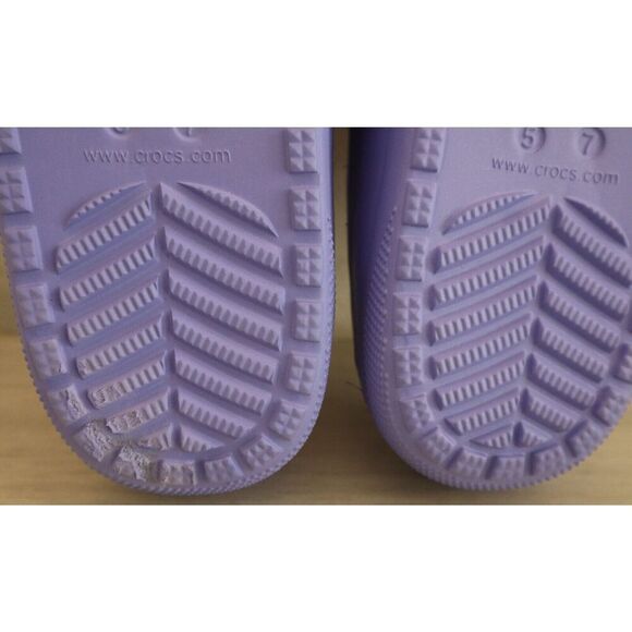 Crocs 207446-5PY Unisex Men's Sz 5 Women's Sz 7 Violet Classic Cozzzy Sandals - Picture 4 of 7